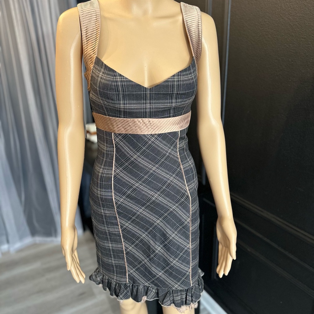 bebe Black and satin Plaid Midi Dress